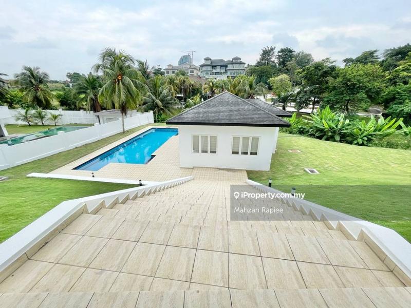 Bungalow House for Sale in Country Heights, Kajang by Mahzah Rapiee - iProperty.com.my