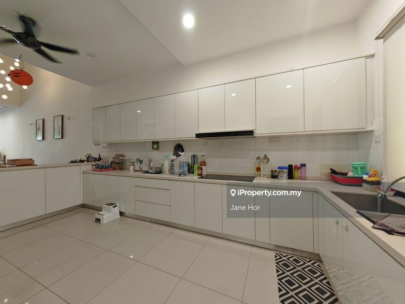 Rumah Berangkai 3 Tingkat untuk Dijual di 16 Sierra, Puchong oleh Jane Hor - iProperty.com.my