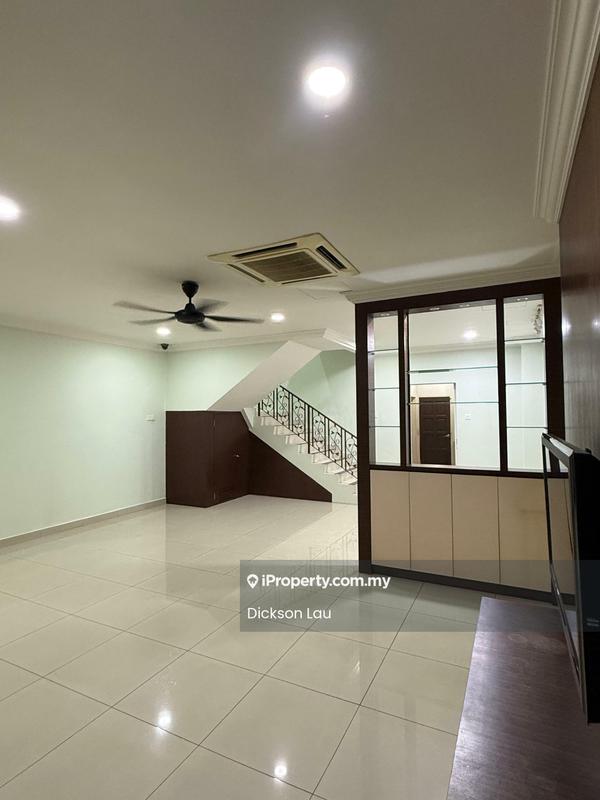 Rumah Berangkai 2 Tingkat untuk Dijual di Taman Sri Putra Mas, Sungai Buloh oleh Dickson Lau - Living Room - iProperty.com.my