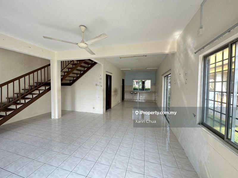 Semi-Detached House for Sale in Taman Pinggiran Putra, Seri Kembangan by Xann Chua - iProperty.com.my