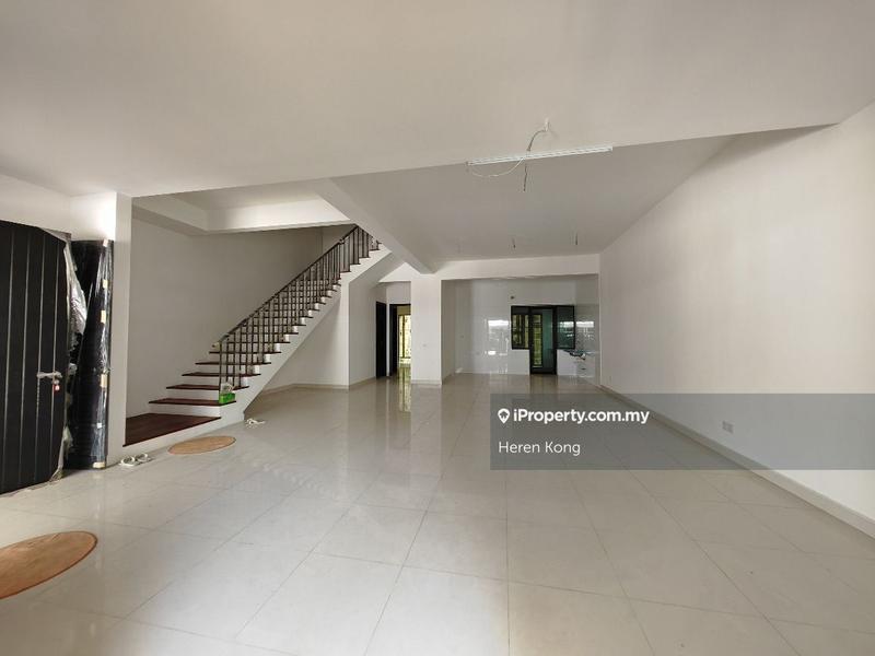3-storey Terraced House for Sale in Duta Villa, Setia Alam by Heren Kong - iProperty.com.my