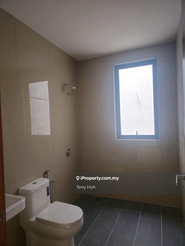 Rumah Berangkai 4 Tingkat untuk Dijual di Empire Residence @damansara perdana, Damansara Perdana oleh Terry Hoh - iProperty.com.my