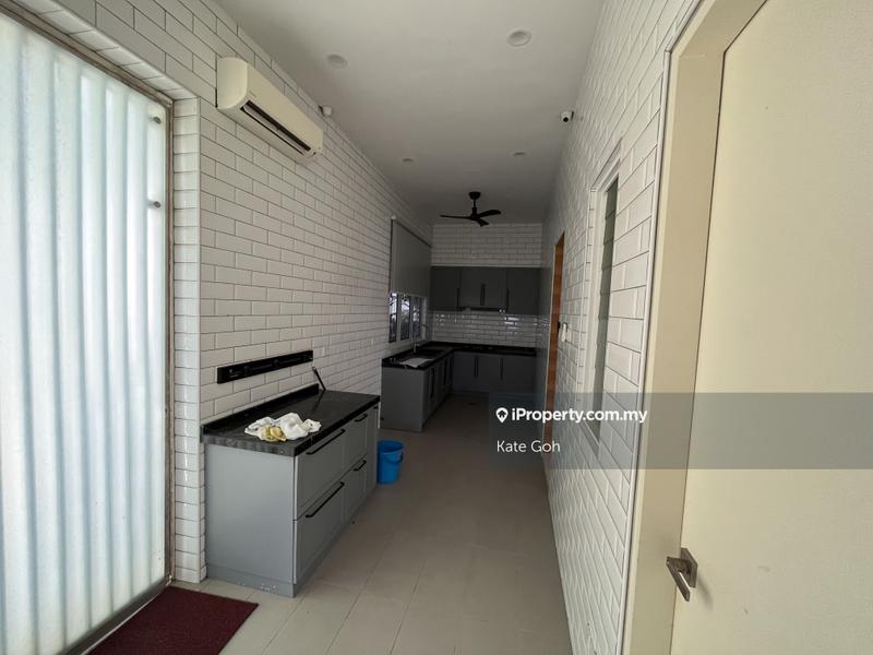 Bungalow House untuk Dijual di Lakefront Villa, Cyberjaya oleh Kate Goh - iProperty.com.my