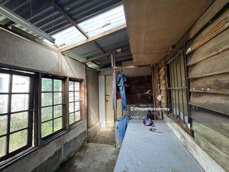 Rumah Berangkai 1 Tingkat untuk Dijual di Kampung Baru Salak Selatan, Salak South oleh Andy Lau - iProperty.com.my