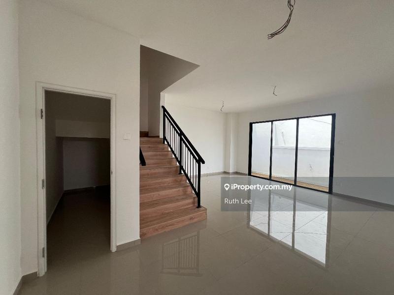 3-storey Terraced House for Sale in Batu Feringghi, Penang by Ruth Lee - iProperty.com.my
