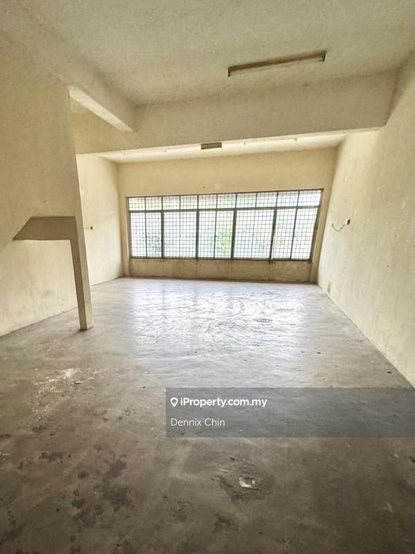 For Rent - Ground Floor Shop @ Taman Putri Jaya