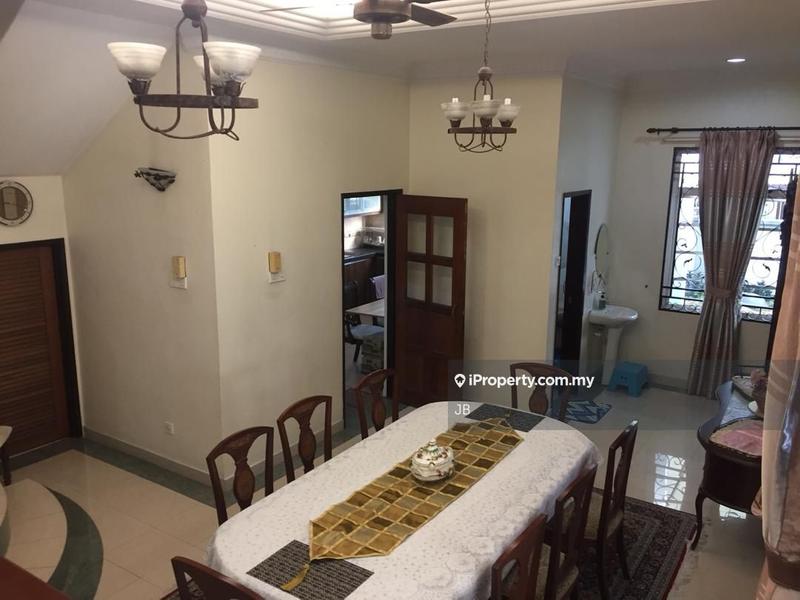 Rumah Berkembar untuk Dijual di Kelana Jaya, Petaling Jaya oleh JB - iProperty.com.my