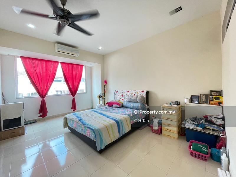 Rumah Teres 3-Tingkat untuk Dijual di New Green Park, Rawang oleh C.H Tan - iProperty.com.my