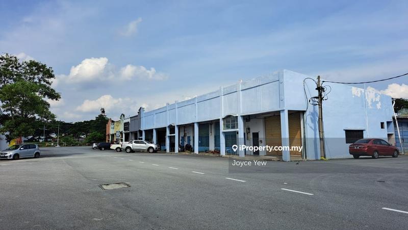 For Rent - Nilai 3 link factory to let