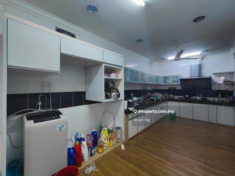 Rumah Berkembar untuk Dijual di Taman Taming Indah, Bandar Sungai Long oleh Aivan Ng - iProperty.com.my