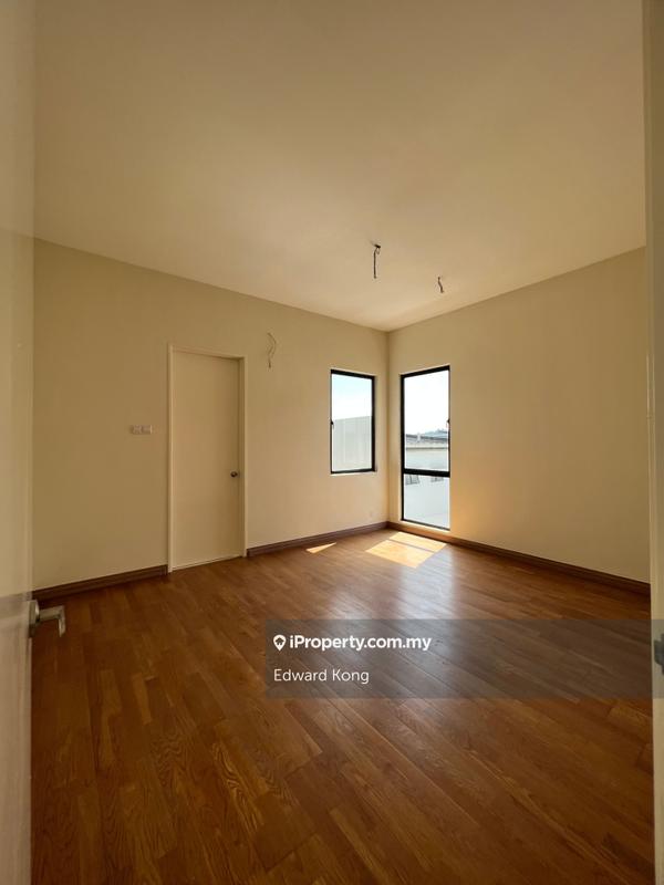 Rumah Berkembar untuk Dijual di Taman Anggun 3, Rawang oleh Edward Kong - iProperty.com.my