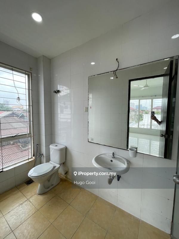 Rumah Berkembar untuk Disewa di Section 4, PJS, Jalan Gasing, Templer, Petaling Jaya oleh Hugo Gooi - iProperty.com.my
