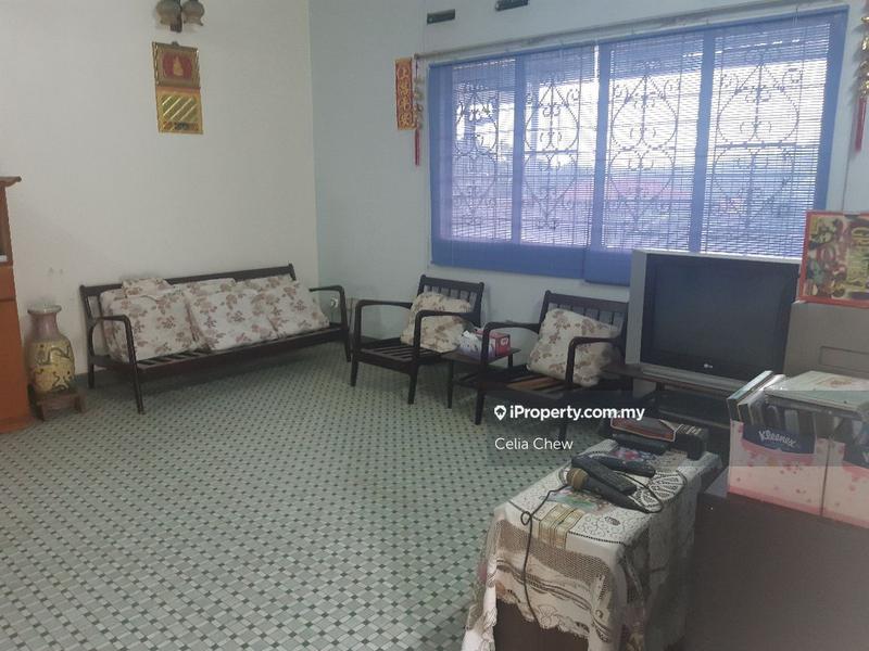 Bungalow House for Sale in Hock Lee Housing, Tampin by Celia Chew - iProperty.com.my