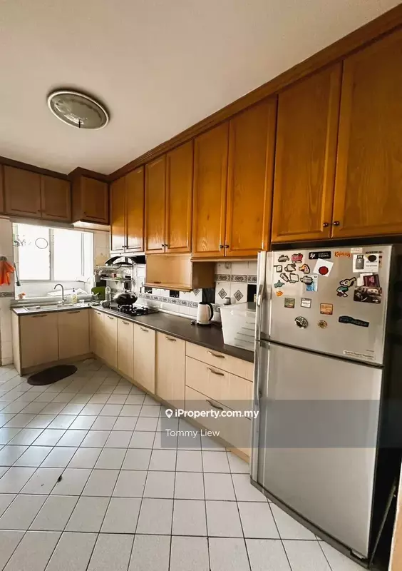 For Sale - Avant Court