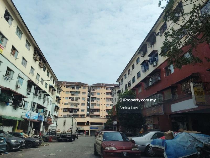 Shop for Sale in Bandar Putra Permai, Seri Kembangan by Arnica Low - iProperty.com.my