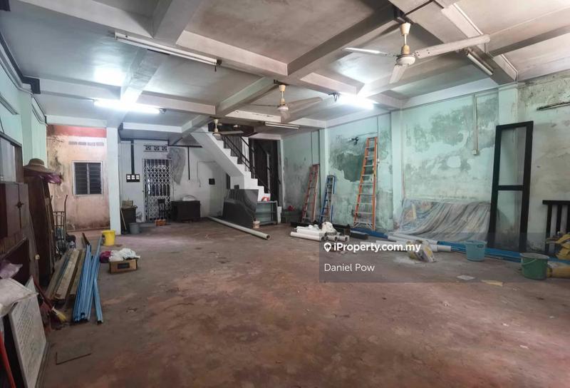 Shop for Sale in Kampung Hulu, Melaka City by Daniel Pow - iProperty.com.my
