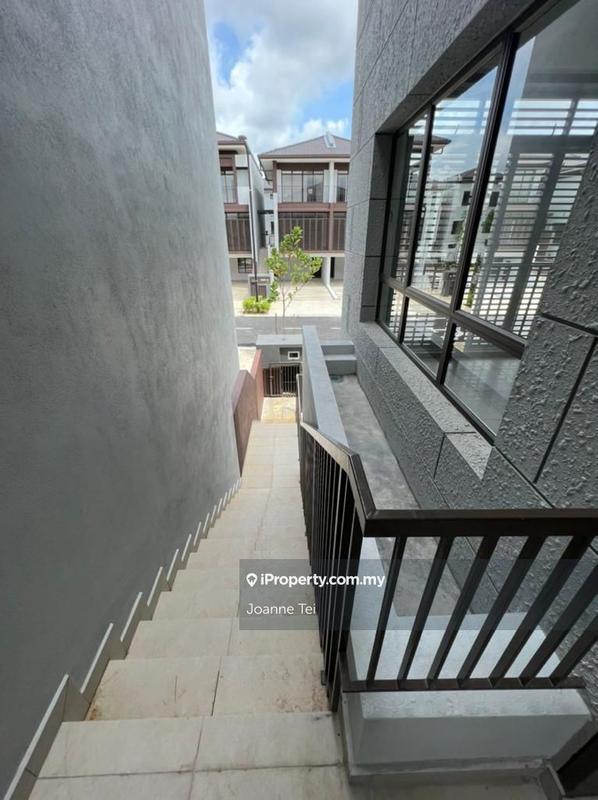 Rumah Teres 3-Tingkat untuk Dijual di Cyberjaya, Selangor oleh Joanne Tei - iProperty.com.my