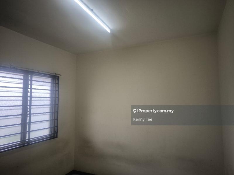 Flat for Sale in Ixora by Kenny Tee - iProperty.com.my