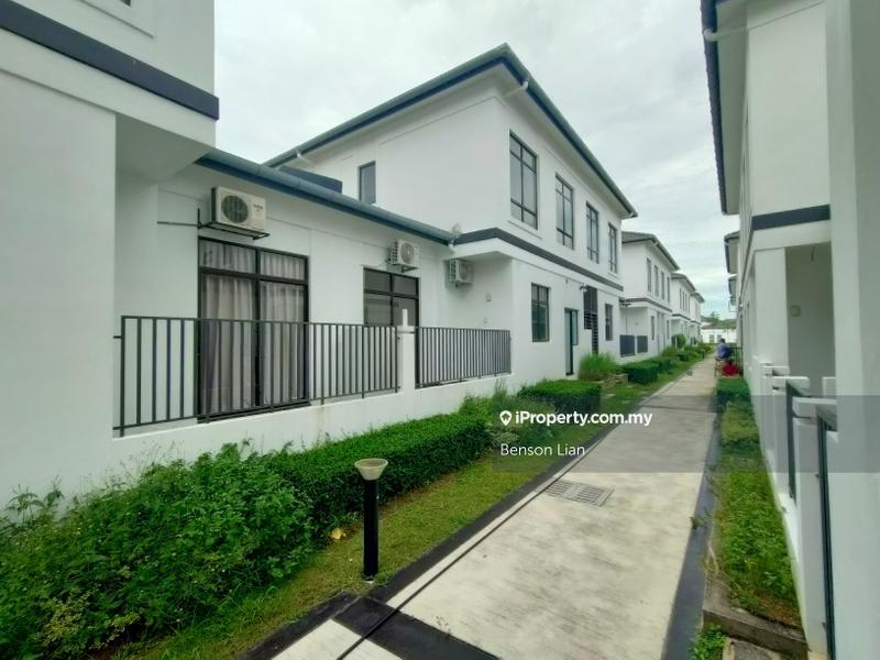 Rumah Berkembar untuk Dijual di Avenham Garden @ Eco Grandeur, Puncak Alam oleh Benson Lian - iProperty.com.my