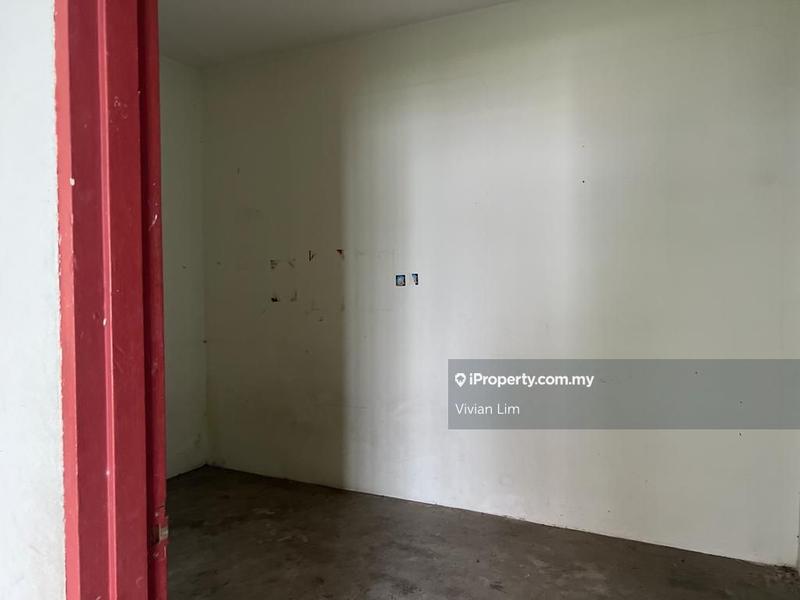 Semi-Detached House for Sale in Seri Kembangan, Selangor by Vivian Lim - iProperty.com.my