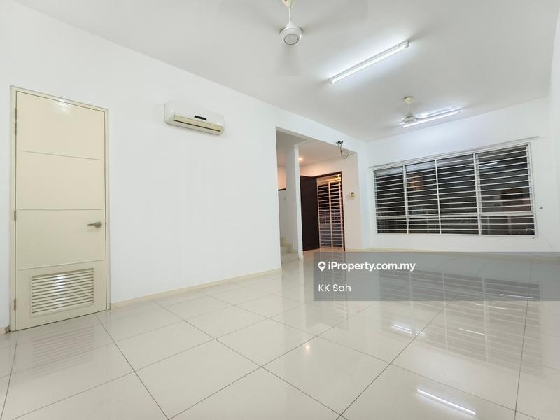 Rumah Berangkai 2 Tingkat untuk Dijual di Kajang 2, Kajang oleh KK Sah - Living Room - iProperty.com.my