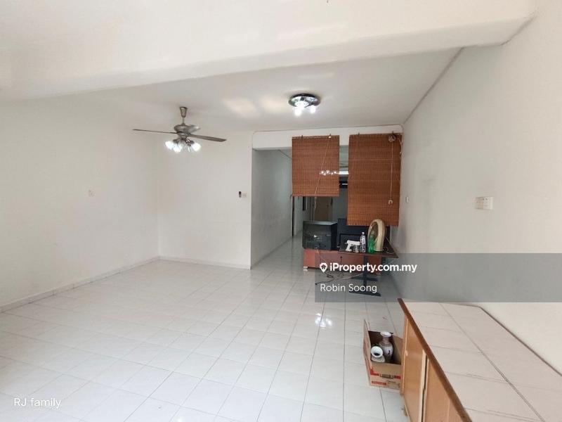 Shop-Office for Sale in Jonker Walk, Melaka City by Robin Soong - iProperty.com.my