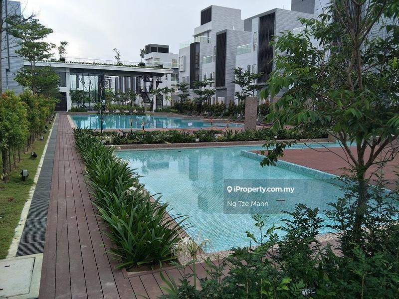 Bungalow House untuk Dijual di Lakefront Villa, Cyberjaya oleh Ng Tze Mann - iProperty.com.my