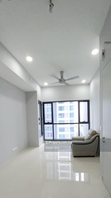 For Sale - Dianthus @ Tropicana Gardens