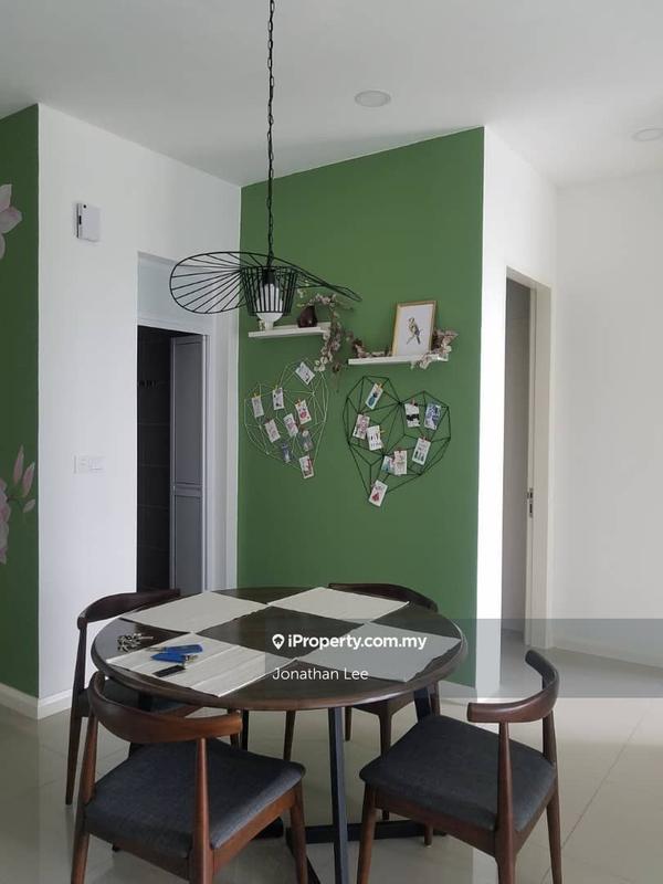 For Sale - D'Pristine