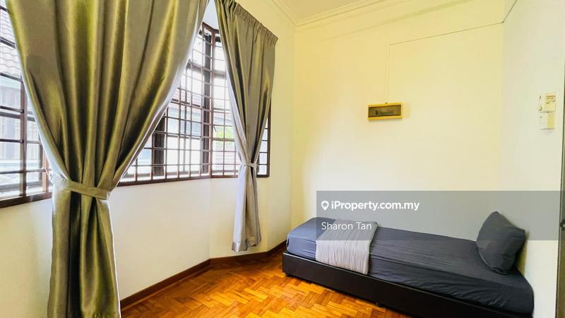 Rumah Berkembar untuk Dijual di Taman Rinting, Masai oleh Sharon Tan - iProperty.com.my