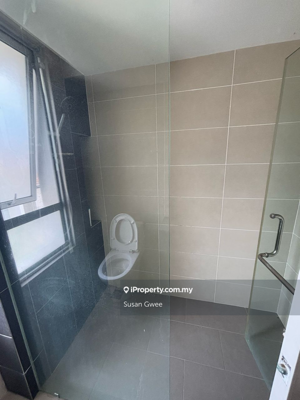 3-storey Terraced House for Sale in 402a6, Telok Panglima Garang by Susan Gwee - iProperty.com.my