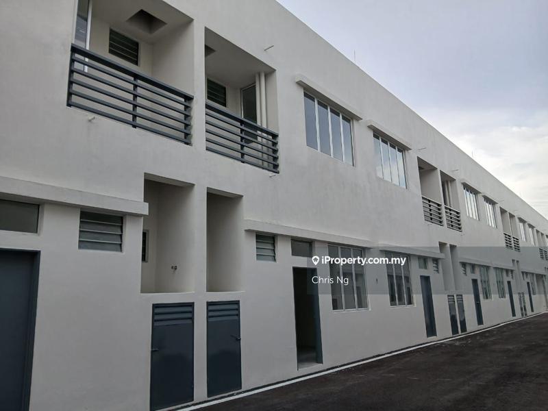 Kedai untuk Disewa di Alam Suria, Puncak Alam oleh Chris Ng - iProperty.com.my