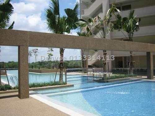 Condominium for Sale in Cova Villa by Denyse Low - Swimming Pool - iProperty.com.my