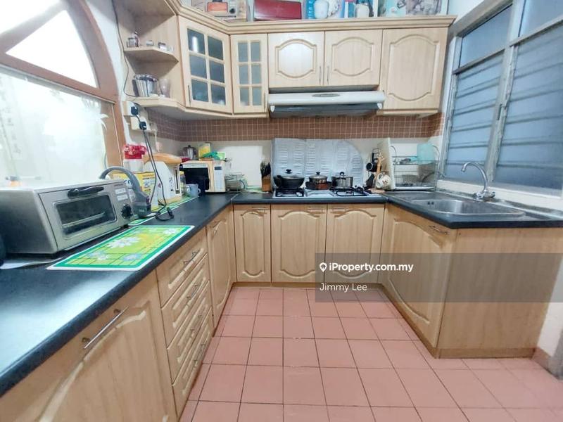 For Sale - Perdana Exclusive