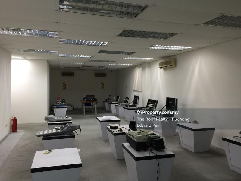 Kilang Berkembar untuk Disewa di Seksyen U1, Glenmarie oleh Edward Pek - iProperty.com.my