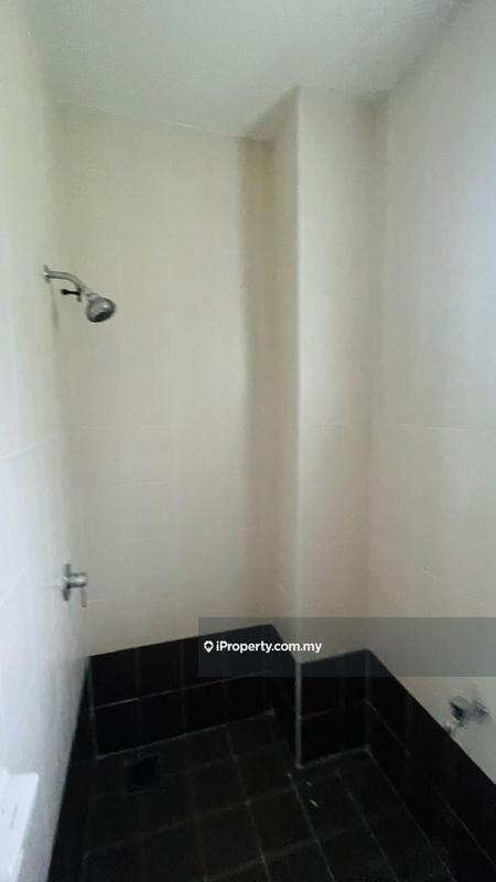 Rumah Berkembar untuk Dijual di Semenyih, Selangor oleh Robert See - iProperty.com.my