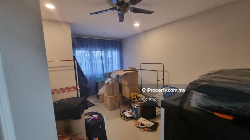 Rumah Berangkai 2 Tingkat untuk Dijual di Kg Laut, Kuala Terengganu oleh CC Khor - iProperty.com.my