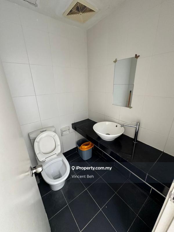 Kondominium untuk Disewa di Residence 8 oleh Vincent Beh - iProperty.com.my