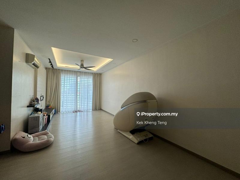 For Sale - Villa Tanjung (Tanjung Height)