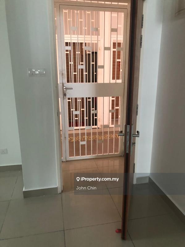 For Sale - Pearl Suria