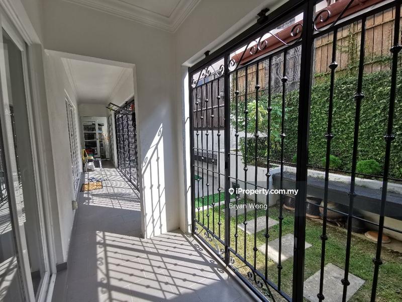 Rumah Berkembar untuk Dijual di Petaling Jaya, Selangor oleh Bryan Wong - iProperty.com.my