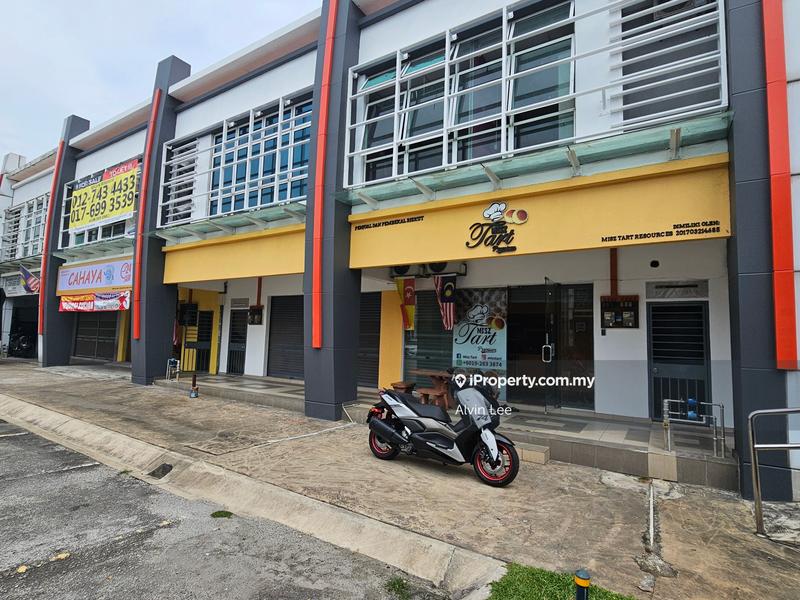 Shop / Office untuk Dijual di Taman Cahaya Alam, Shah Alam oleh Alvin Lee - iProperty.com.my