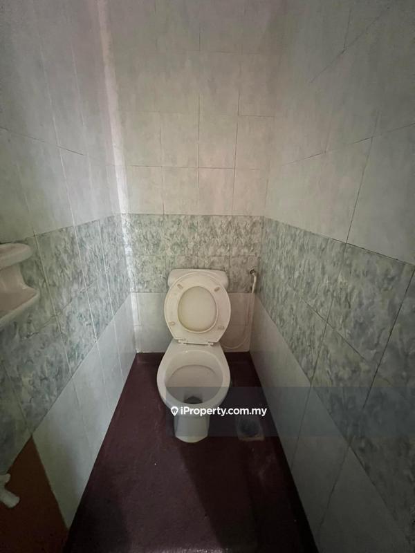 Shop for Sale in Tampoi, Johor by Cora Loh - iProperty.com.my