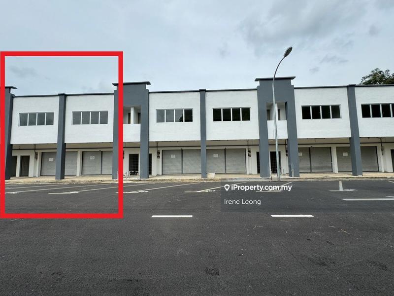 For Sale - Intermediate & Double Storey Shop lot Behind TMG Supermarket Raub For Sale