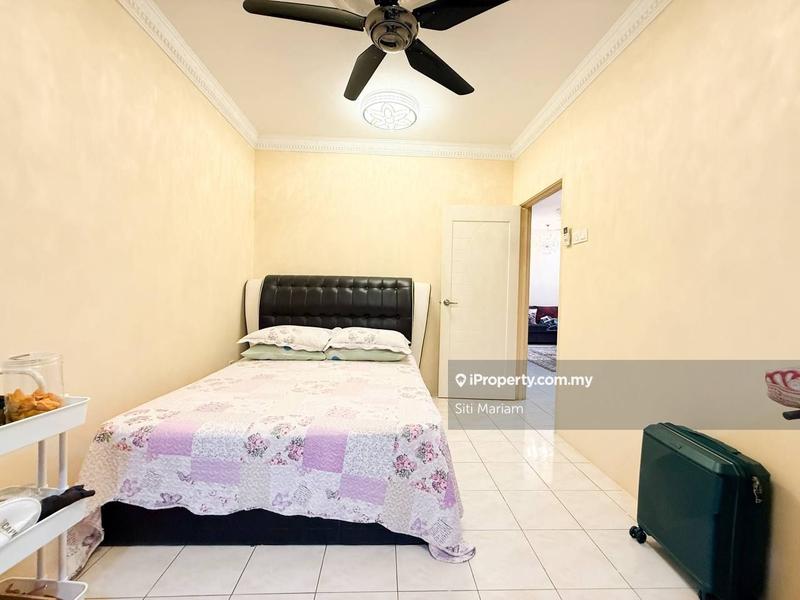 Rumah Teres 2-Tingkat untuk Dijual di Taman Lestari Putra, Seri Kembangan oleh Siti Mariam - iProperty.com.my
