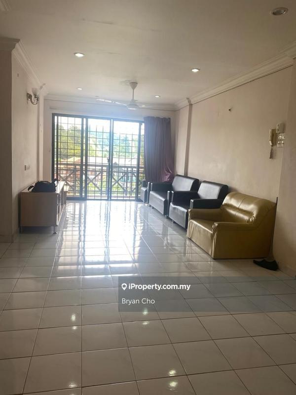 For Sale - Evergreen Park Acorn & Hazel