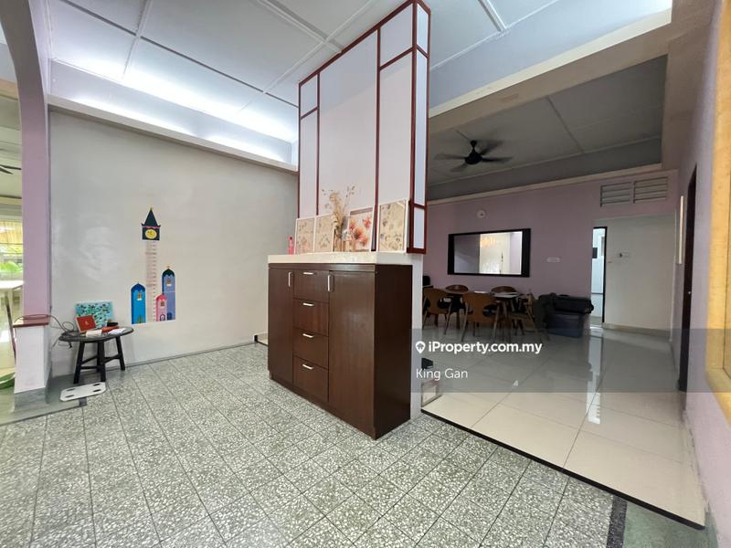 Bungalow House for Sale in Bukit Gasing, Petaling Jaya by King Gan - iProperty.com.my