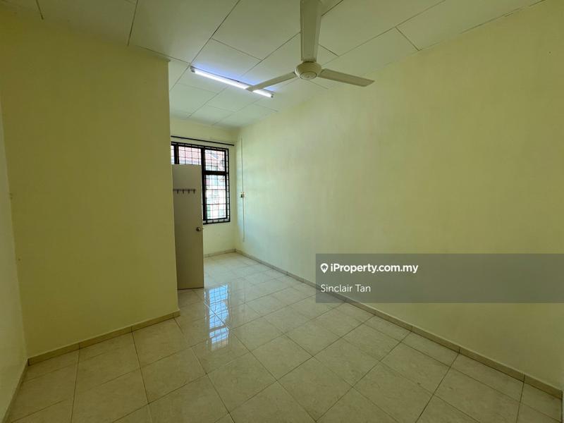Rumah Berangkai 2 Tingkat untuk Dijual di Taman Angsa Mas, Durian Tunggal oleh Geoffery Wee - iProperty.com.my