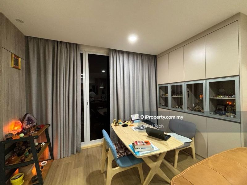 For Sale - Skyridge Garden