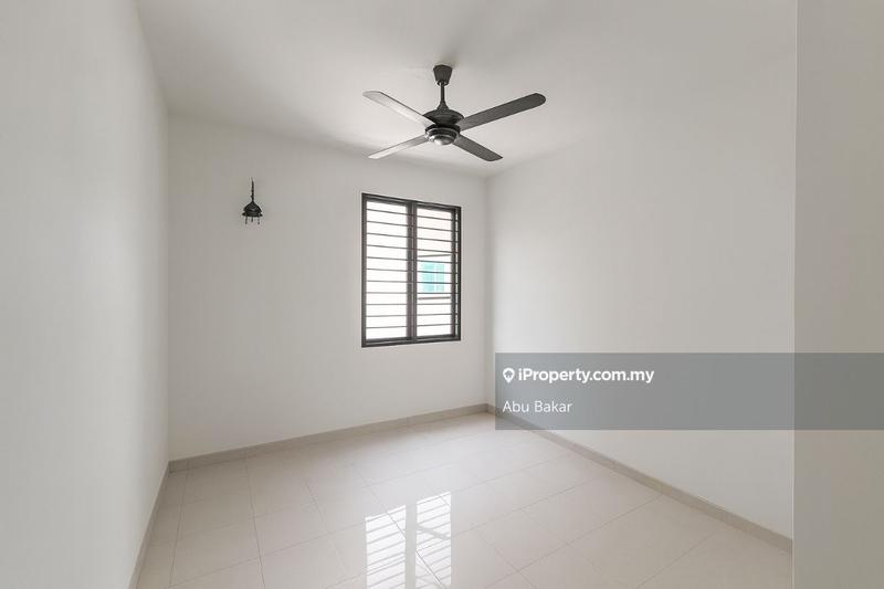 Maid Room with Attached Bathroom